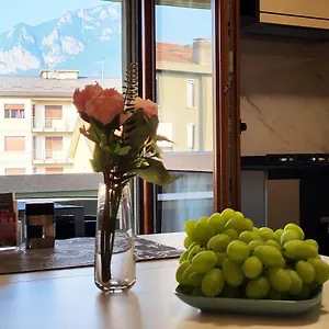 Apartament Casa Lariana, Lecco