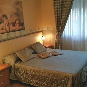 *** Pensjonat Petite Maison Włochy