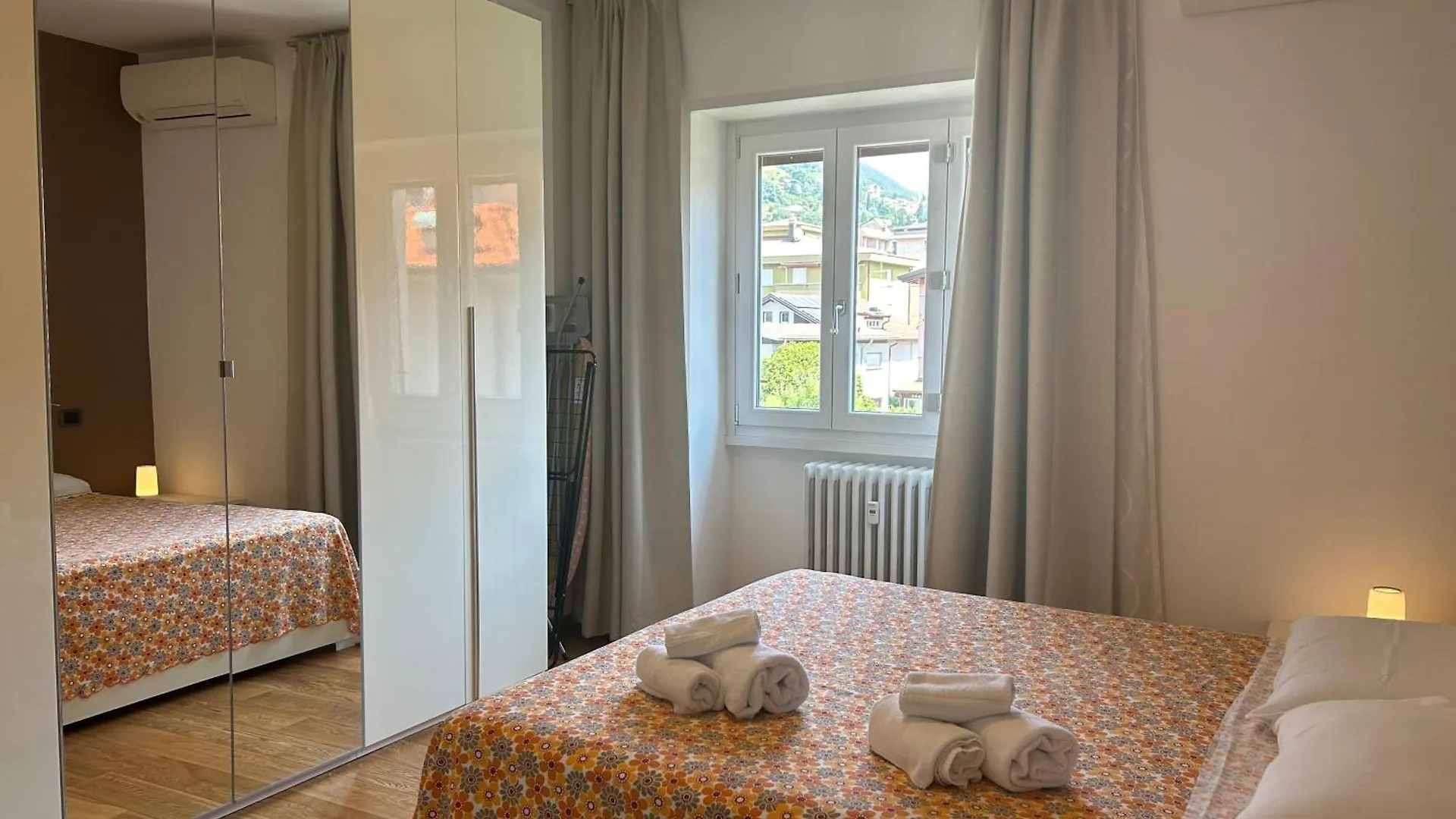 Comfortable Apartment In The Heart Of Lecco 0*,